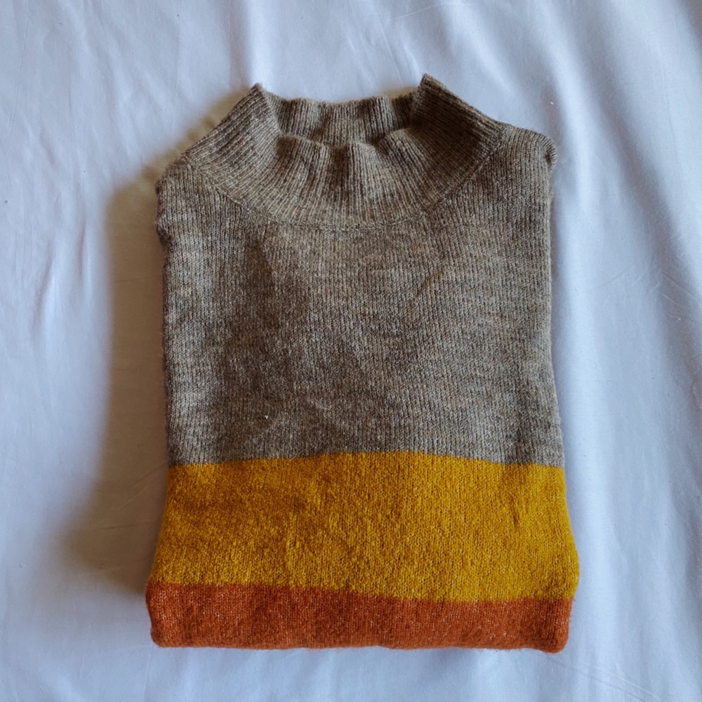 Striped sweater *perfect for fall*